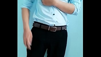 Nứng quá sục - handjob, office, suit, soloboy, suc, quay-tay, so-mi - Video 3391939