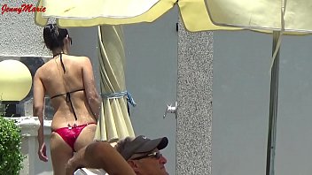 Sexy And Wet Bikini Jennymarie