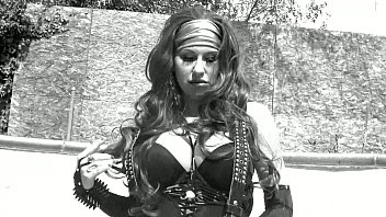 Pornstar Savana Striptease, Twerking. Getting Horny In Empty