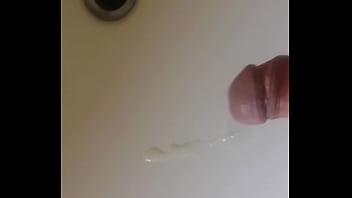 Ragazzo Italiano Si Sega è Fa Una Super Sborrata