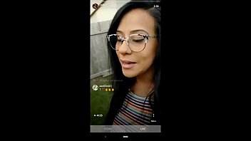 Husband Surpirses Ig Influencer Wife While She' Live. Cums On Her Face.