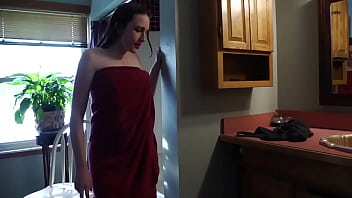 Lee Martin' The Midnight Hour - K. And K. Again: Sexy Shower Girl