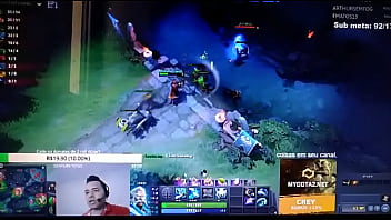 Novinho Tomando Choque E Apanhado De Velhinho De Barba Branca