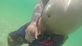 Masturbate In Ocean In Hawaii