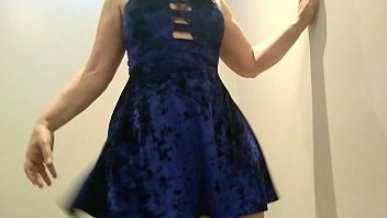 Dança Sensual De Vestido Azul