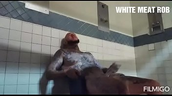 Live In Prison. Horny Af, Had To Put Up The Curtain And Jack This Big Dick