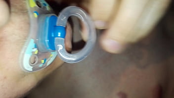 Il Suce Sa Tétine Après L_avoir Mis Dans Le Cul