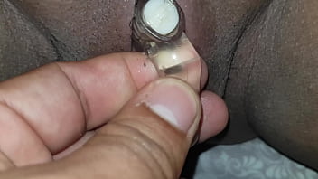 Ar_km Metiendo Vibrador A Mi Esposa En Su Vagina Para Que Se Venga