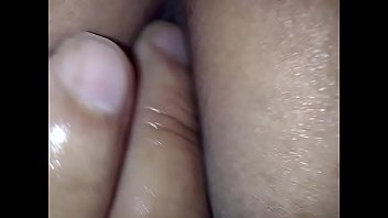 Con Mi Vecina Guille