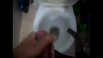 Sinh Vi_n Bách Khoa Quay Tay Xuất Tinh