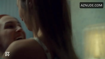 Dominique Provost-chalkley Lesbian Wyonna Earp