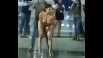 Veneca Hace Un Striper Desnuda En Peru