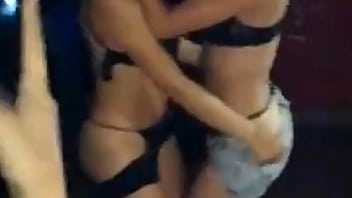 Turras Mendocinas Bailando B. En Hilo..hace Dj