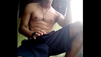 Batendo Uma Bronha De Bermuda