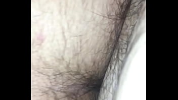 Joven Con Maduro Peludo