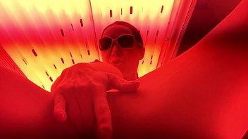 Getting Myself Off In The Tanning Bed