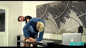 Gay Jacks Off A Massive Pecker