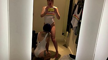 Sucked Off A Translady In A Dress Room