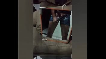 Bombeiro Civil Mostrando O Pau No Espelhinho