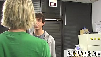 Young Lad C. On Dong And Gets Butt Penetrated Raw