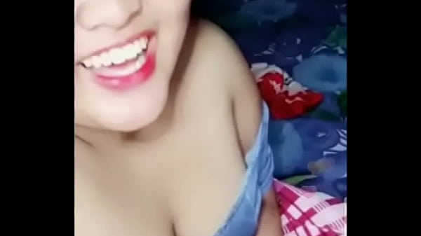 Downblouse Vigo Girl
