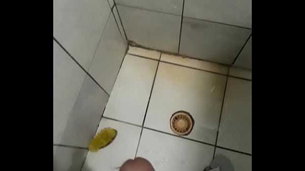 Gozando No Banheiro - big-cock, punheta, gozando - Video 3282844
