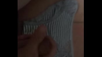 Corrida En Bragas De Mi Vecina 25, Paja En Su Casa (cum In Pants Of My Neighborg)