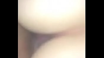 Un Desconocido De Facebook Viene A Casa A Reparar La Regadera, Y Termine Montando Su Polla