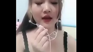 Uplive Livestream Lộ Hàng
