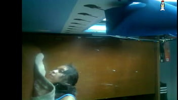 Asiendo Gemir A Mi Vecina