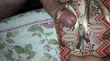 Havaianas Gozadas - handjob, fetish, soloboy - Video 3073545