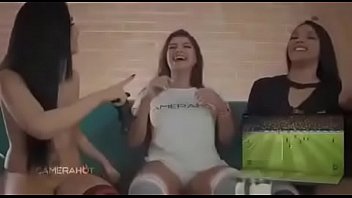 Safadas Jogando Fifa E Tirando Tudo