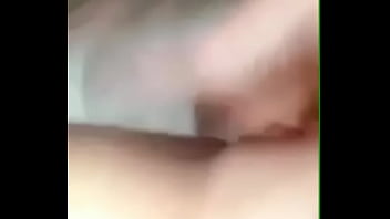 La S_ur De Anissa Se Doigte