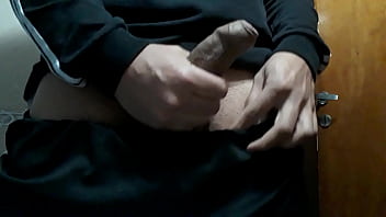 Chico Argentino Pajeandose