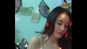 Gái xinh uplive nhảy gợi cảm 18