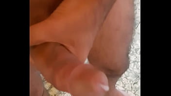 Acordei Com Tesão E Gozei Na Punheta