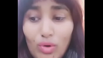 Swathi Naidu Sharing Her New Number For Video Sex