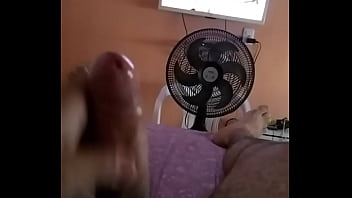 Batendo Uma Punhetinha - batendo, punhetinha - Video 3235302