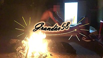 Sexo Na Laje,morena Pulando Gostoso No Pau