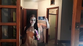 Alice Lemes Se Prepara Para Uma Cena Para Hardbrazil- By Binho Ted