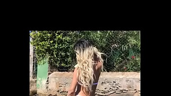 May Brizzon Na Praia