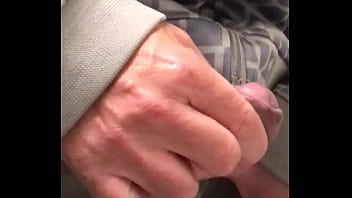 Rola Mostrando A Cabeça Grande