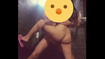 Cogidita En La Regadera