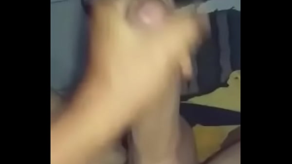 Gay, Novinho-pauzudo, Dotado-batendo-uma-no-banheiro - Gay - 2025 - Passionate - Show - Video 3227445