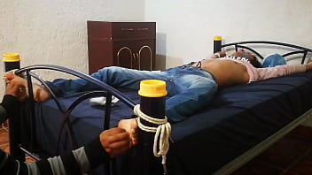 N.67 Noah Atado En La Cama/noah Tied In The Bed