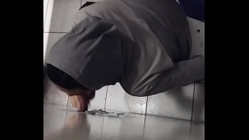 Boquete Nos Banheiros