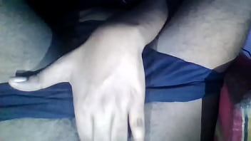 Horny South Indian Slut Anju Fingering On Cam Hindi Audio