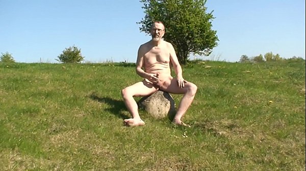 Wichsen Auf Dem Findling