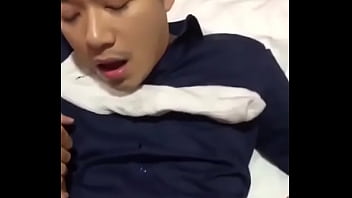 Nguyện bú cặc cho anh trai thẳng - gay, bucu, bucac, chichtrai, choitrai - Video 3257666