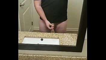 Masturbating At Work - masturbation, voyeur, soloboy - Video 3256666